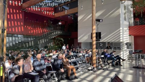 Plus de 150 professionnels ont participé au colloque sur le génie écologique au parc nautique départemental de Sèvres (92). ©YH